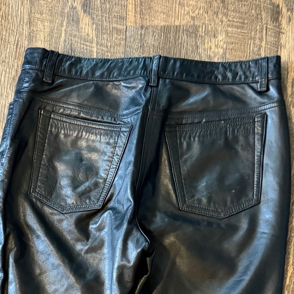 Vintage Ann Taylor, Genuine Black Leather pant, size 6 petite - Picture 10 of 14